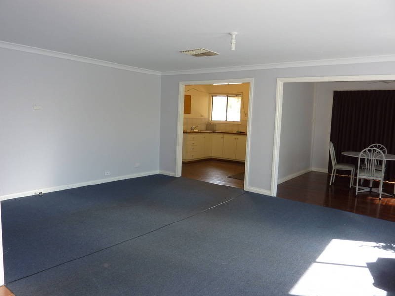 55 Graeme St, Lamington WA 6430