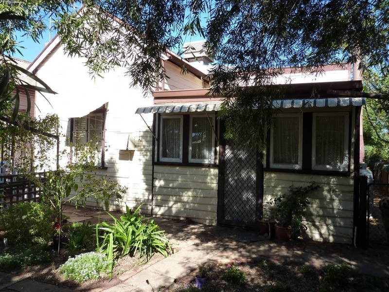 32 Forrest St  Boulder, Kalgoorlie WA 6430