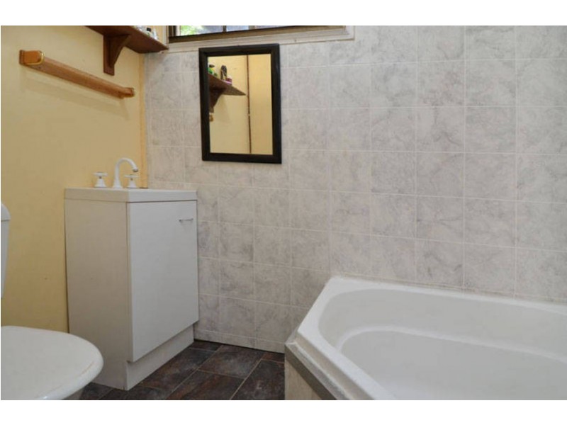 32 Forrest St  Boulder, Kalgoorlie WA 6430