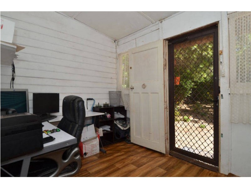 32 Forrest St  Boulder, Kalgoorlie WA 6430