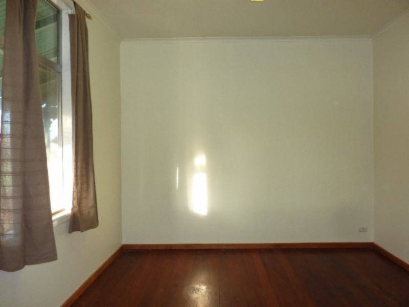 8 Watts Close, Boulder WA 6432