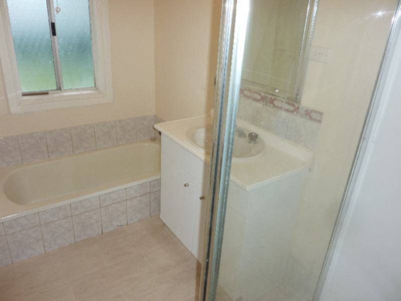 8 Watts Close, Boulder WA 6432