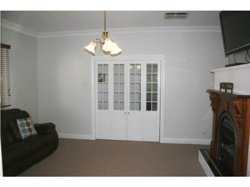 44 Ward Street, Lamington WA 6430