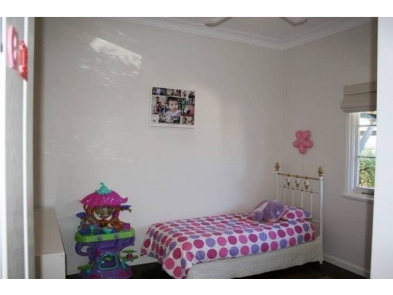 44 Ward Street, Lamington WA 6430