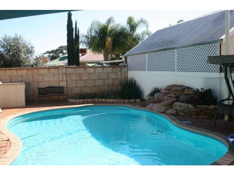 44 Ward Street, Lamington WA 6430