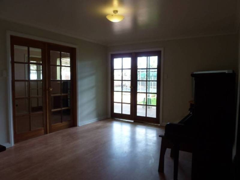 8 Lewis St, Lamington WA 6430