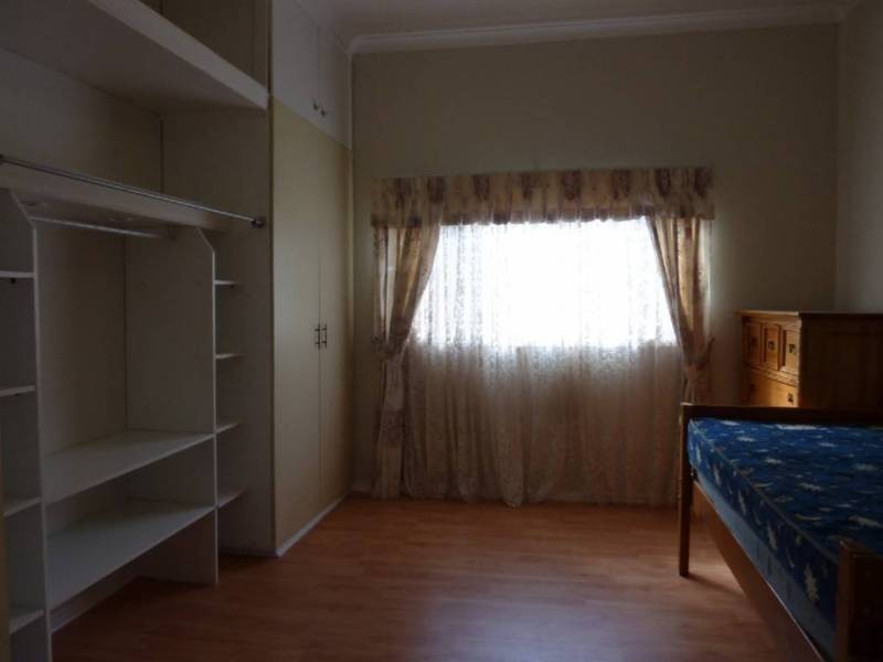 8 Lewis St, Lamington WA 6430