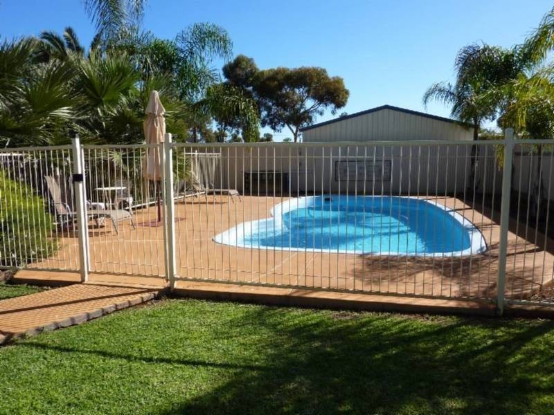 84 Ward St, Lamington WA 6430