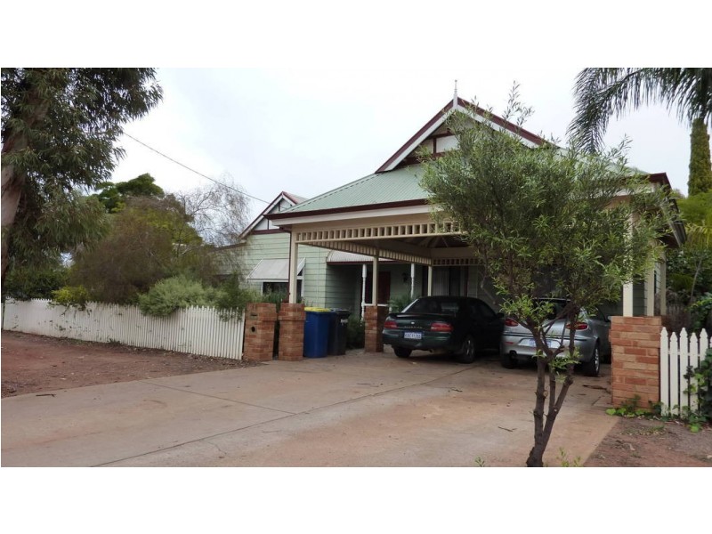 98 Lewis St, Lamington WA 6430