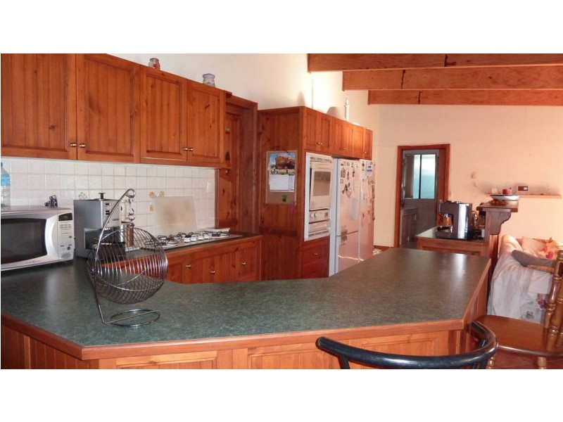 98 Lewis St, Lamington WA 6430