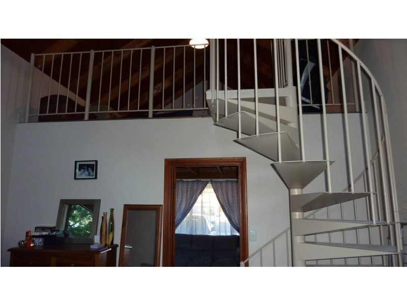 98 Lewis St, Lamington WA 6430