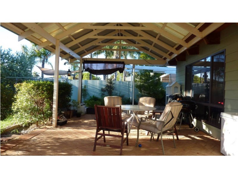 98 Lewis St, Lamington WA 6430