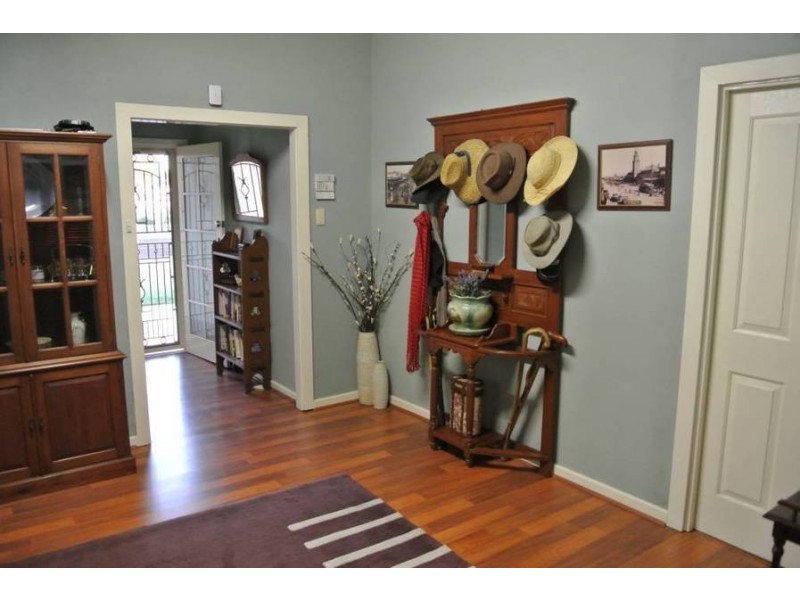 78 Lyall St, Lamington WA 6430