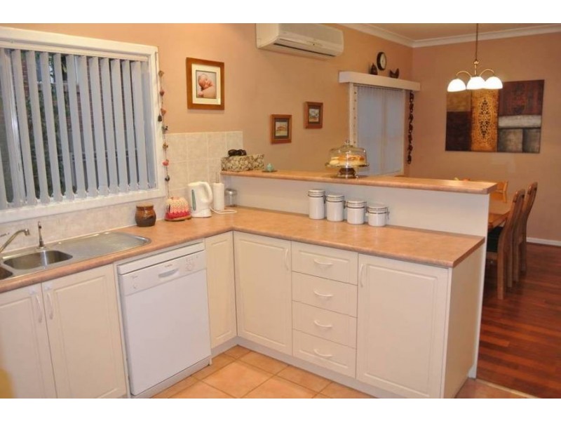 78 Lyall St, Lamington WA 6430