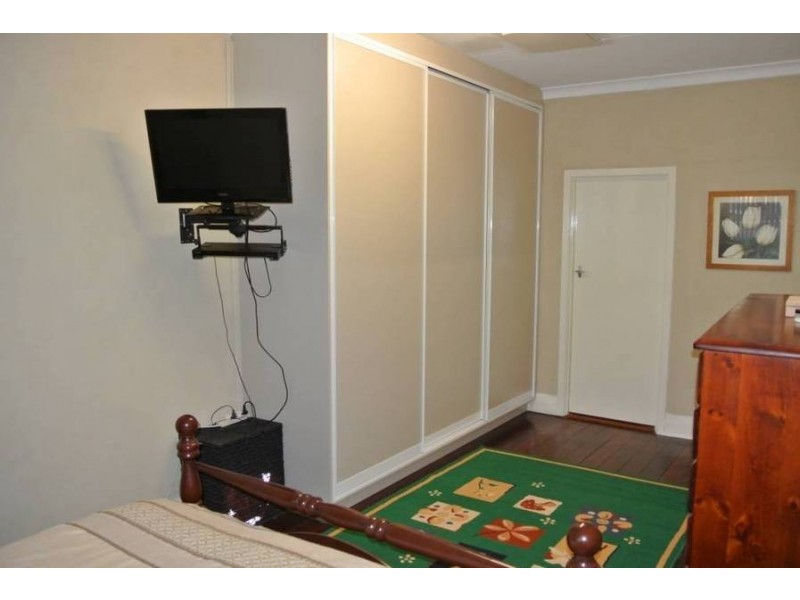 78 Lyall St, Lamington WA 6430