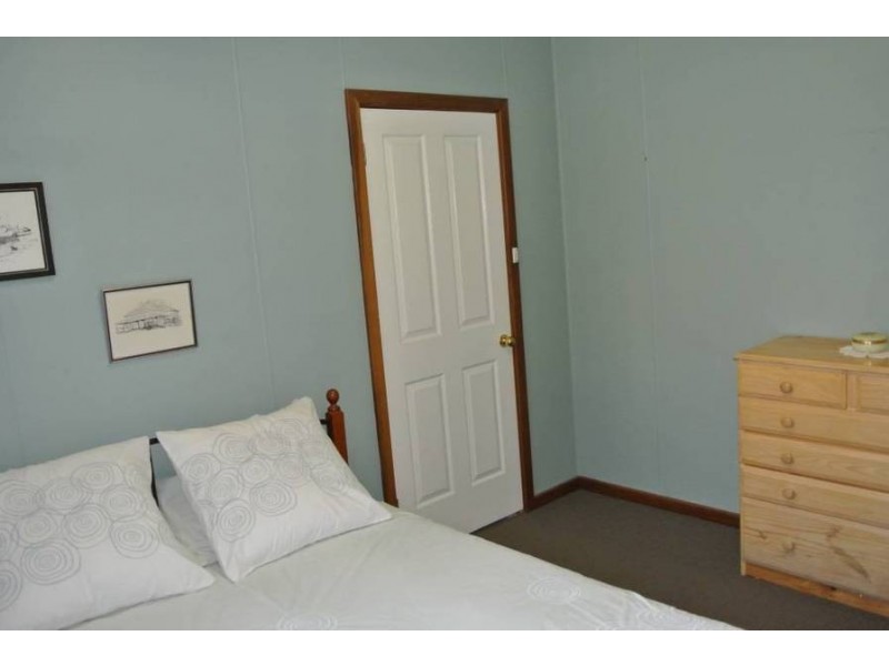 78 Lyall St, Lamington WA 6430