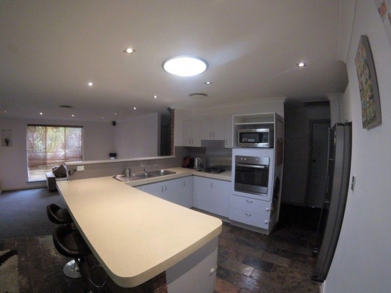 5B Kookynie Close, Hannans WA 6430