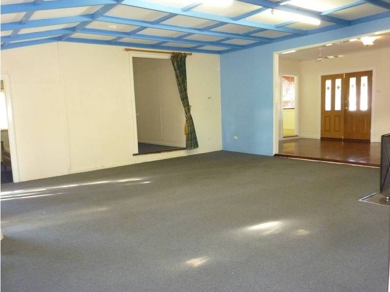 156 Hare St, Lamington WA 6430