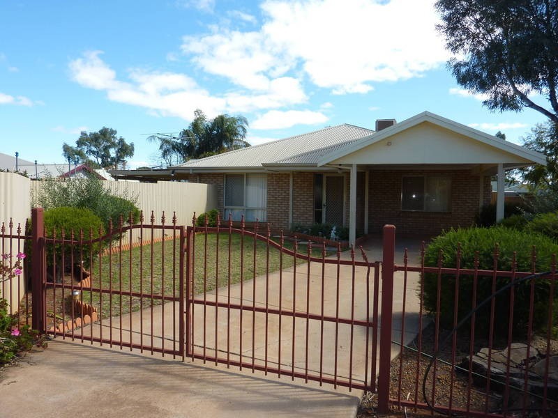 358B Piccadilly St, Lamington WA 6430