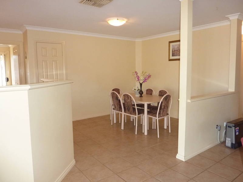 358B Piccadilly St, Lamington WA 6430