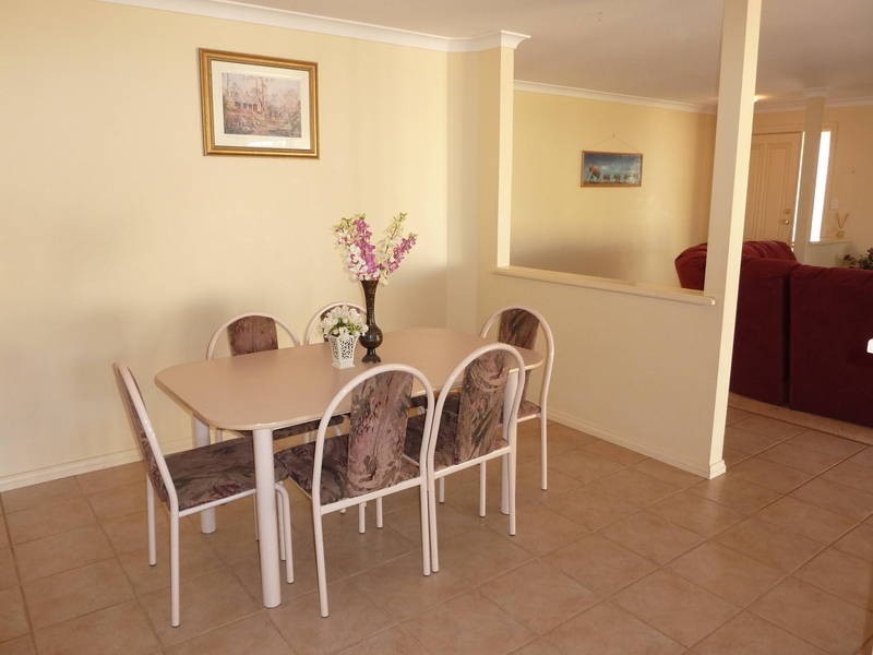 358B Piccadilly St, Lamington WA 6430