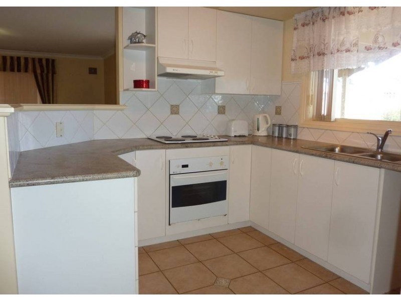 358B Piccadilly St, Lamington WA 6430