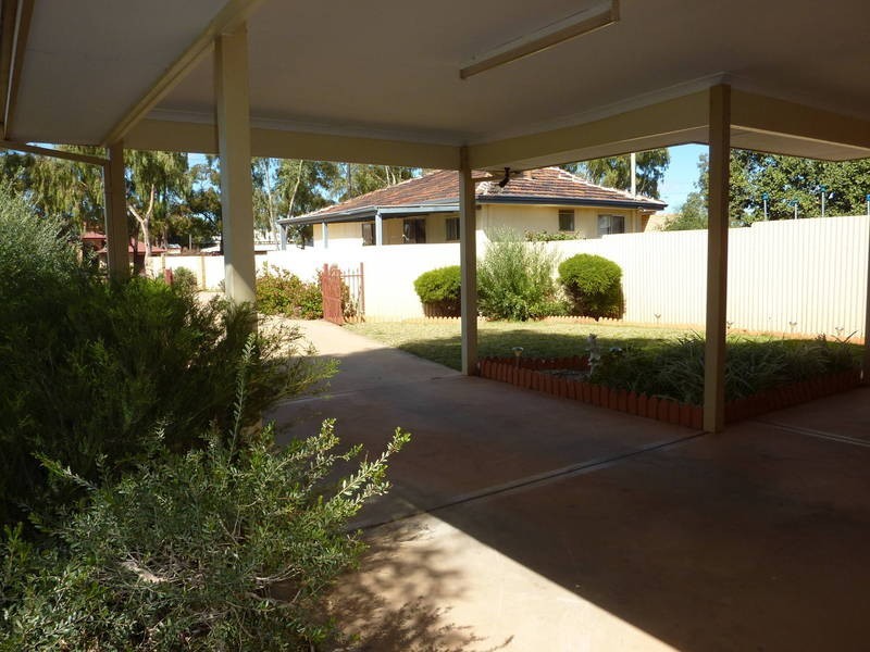 358B Piccadilly St, Lamington WA 6430