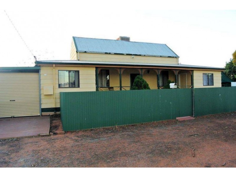 100 Collins St, Lamington WA 6430