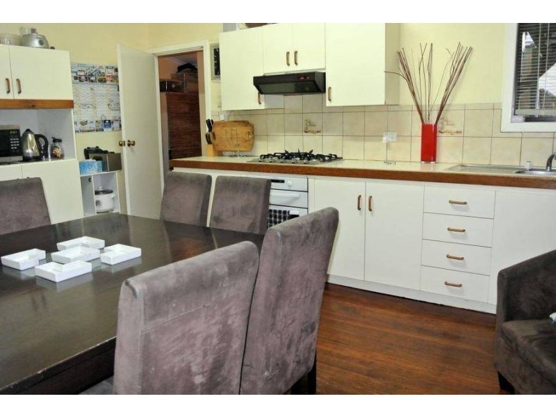 100 Collins St, Lamington WA 6430