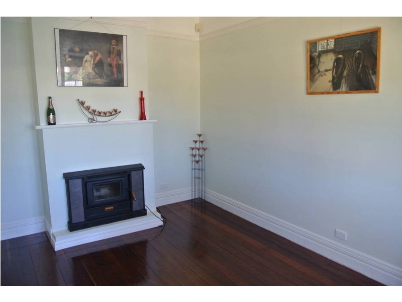 56 Ward Street, Lamington WA 6430