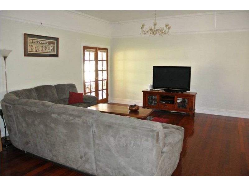 56 Ward Street, Lamington WA 6430