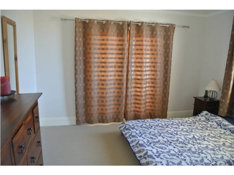 56 Ward Street, Lamington WA 6430