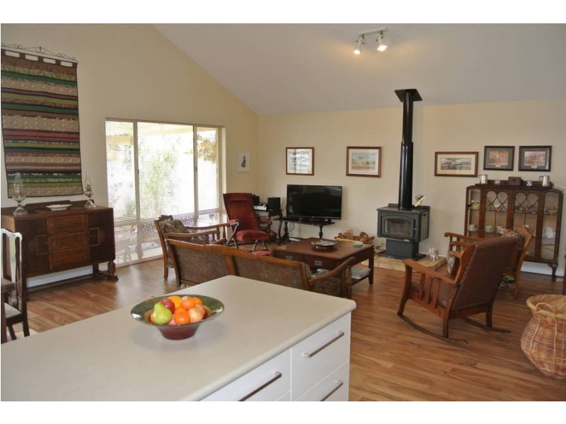 50A Azamor Drive, Boulder WA 6432