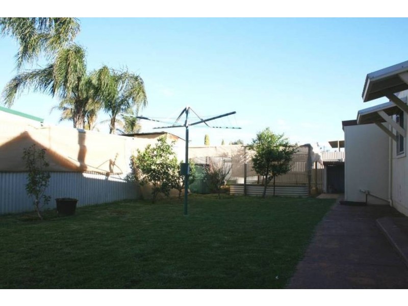 20 North Terrace, Boulder WA 6432