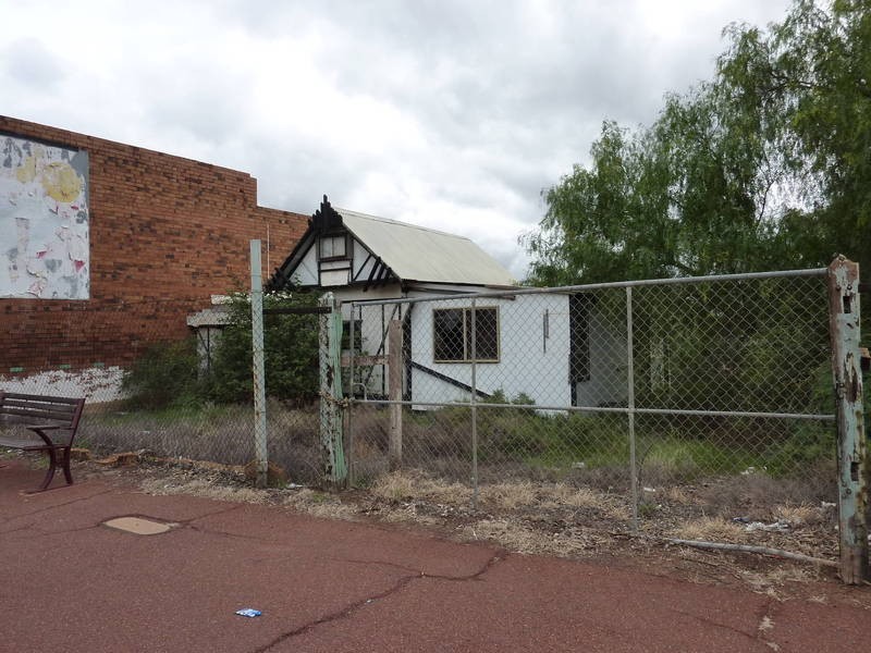 44 Bayley St, Coolgardie WA 6429