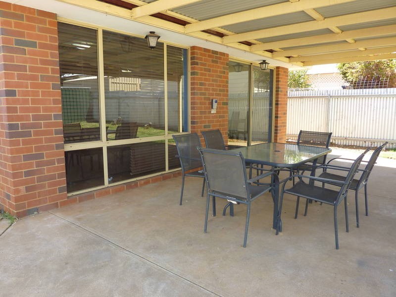 45A Lyall St, Lamington WA 6430