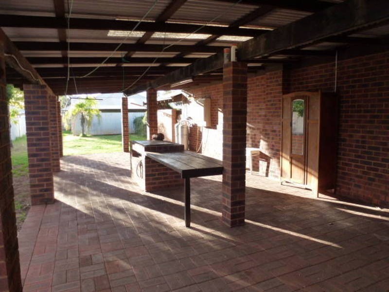 88 Killarney Street, Hannans WA 6430