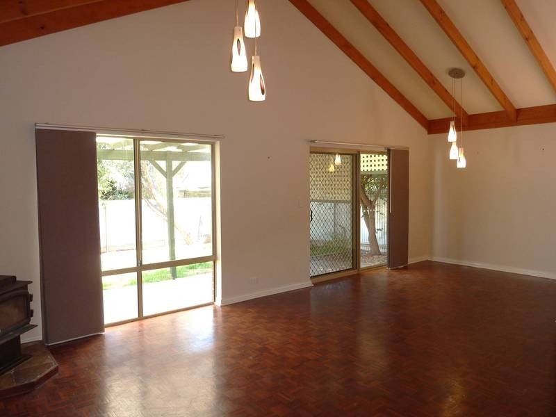 22a Paddington Dr, Hannans WA 6430