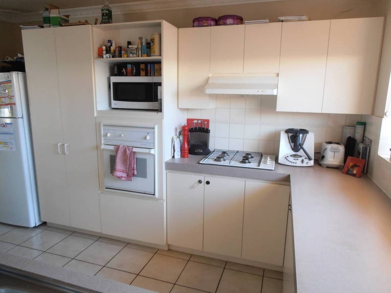 8A Paddington Dr, Hannans WA 6430