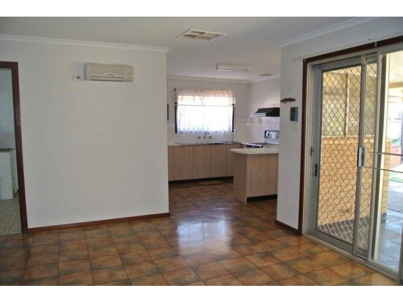 13 Moss St, South Kalgoorlie WA 6430