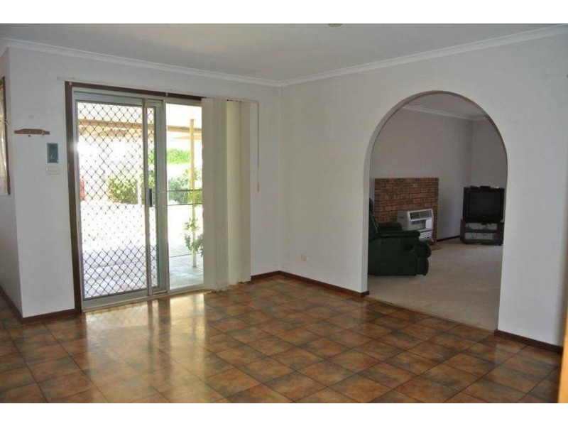 13 Moss St, South Kalgoorlie WA 6430