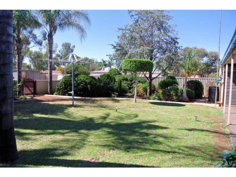 13 Moss St, South Kalgoorlie WA 6430