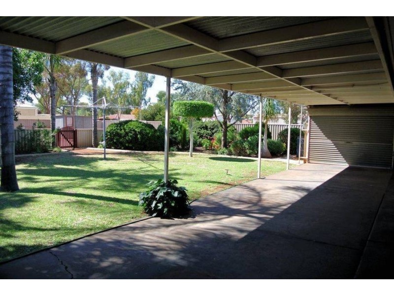 13 Moss St, South Kalgoorlie WA 6430