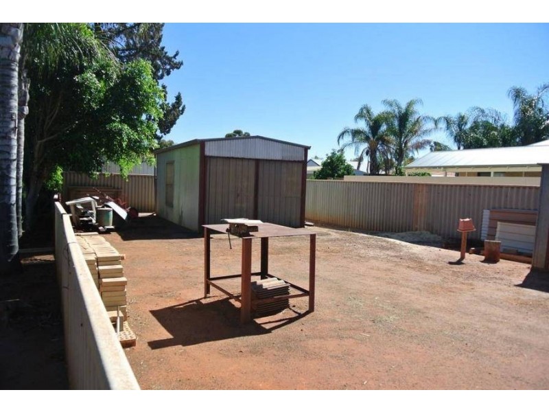 13 Moss St, South Kalgoorlie WA 6430