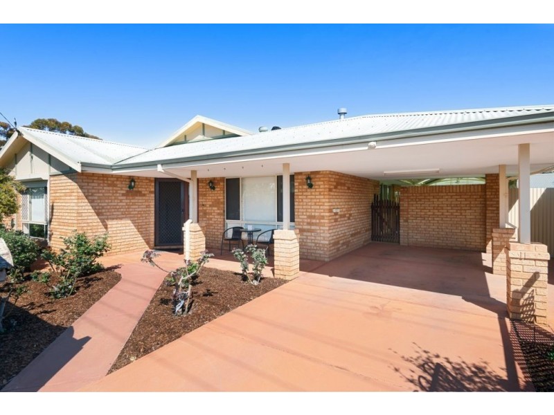 344A Piccadilly Street, West Lamington WA 6430