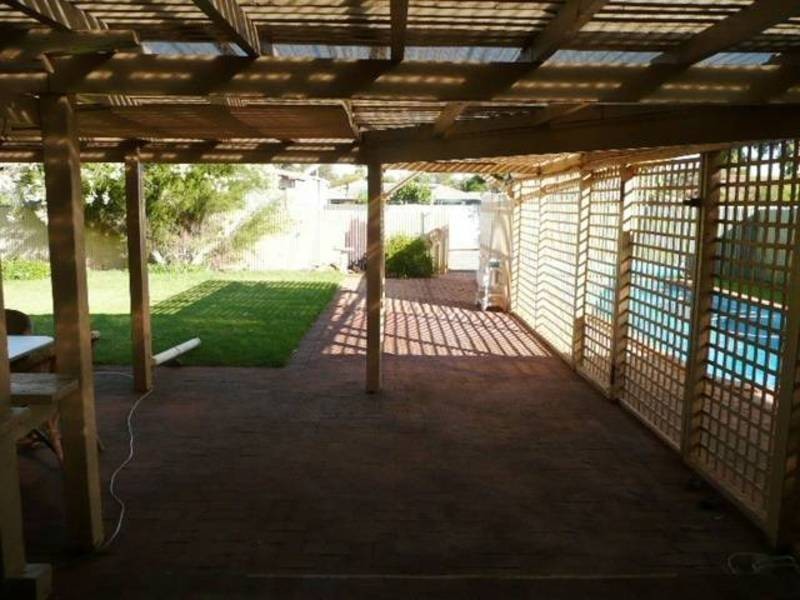 185 Bourke St, West Lamington WA 6430