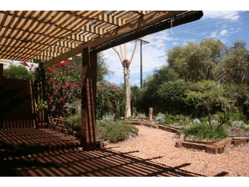 185 Bourke St, West Lamington WA 6430