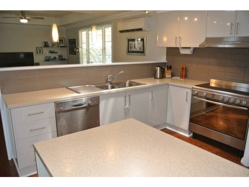 273 Piccadilly St, West Lamington WA 6430