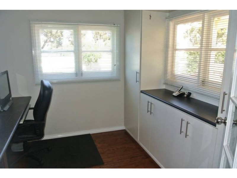 273 Piccadilly St, West Lamington WA 6430