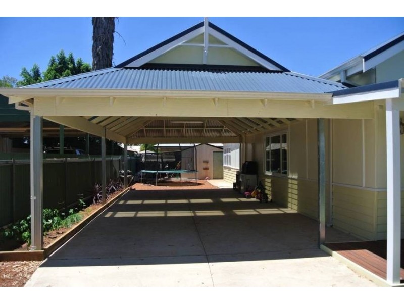 273 Piccadilly St, West Lamington WA 6430